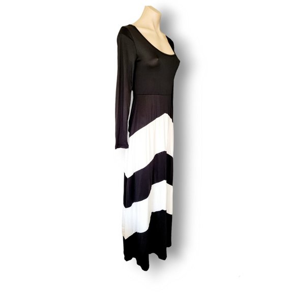 Black & white two-way, long-sleeve maxi dress One size fits AU 8, 10, 12, 14 NWT - Picture 7 of 8